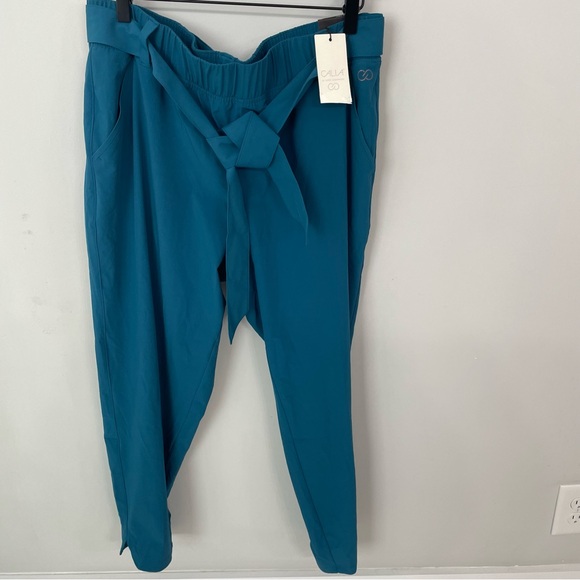 NWT Calia Journey Self Belt Ankle Pants Size L Ink Blue Pull On Athleisure   14 - Picture 2 of 6